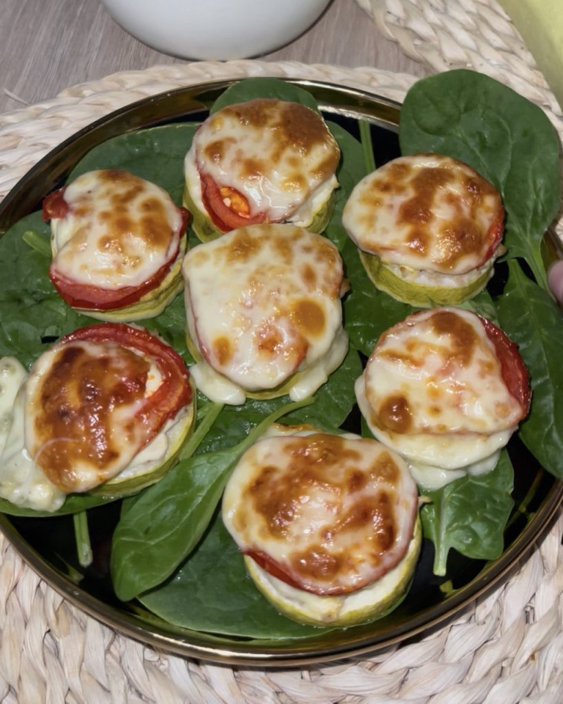 Кабачки запечені з курячим фаршем