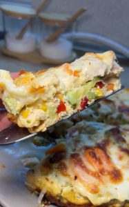 Лінива запіканка з куркою та овочами