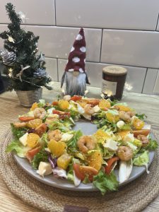 Салат з креветками та мандаринами