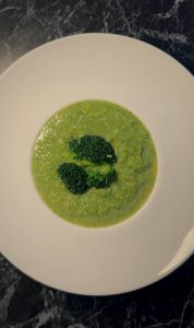 Крем-суп з броколі — ніжний і корисний обід | IamChef